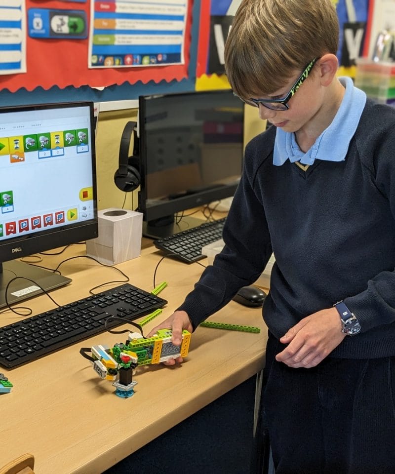 Pinewood Prep School Year 7 IT lesson Lego WeDo Coding
